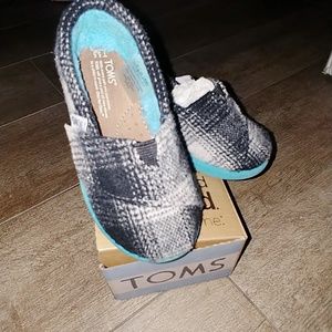 Toddler toms